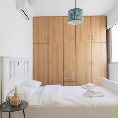 Luxury And Spacious Apt For 8 Guests New Features April 2025 Athens Exterior photo